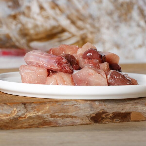 BARFGOLD Alles vom Huhn mit Hühnerhälsen 1 Kilogramm