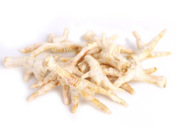 Hühnerkrallen weiß gepufft